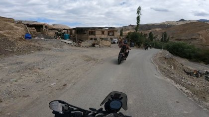 Candidate rider: red_bike/none