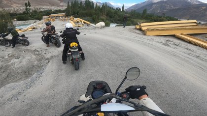 Candidate rider: yellow_bike/none